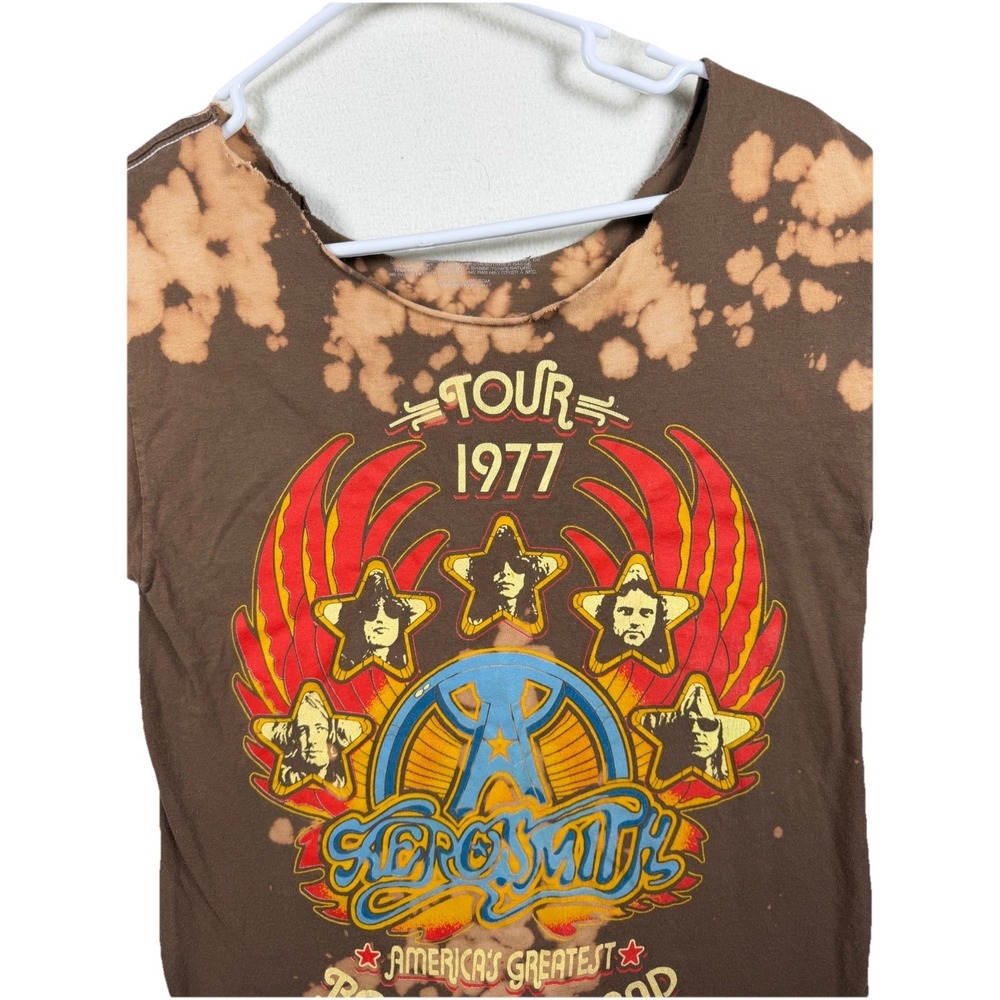 Aerosmith 1977 Womens Medium Tour Graphic Tee Distressed Neck Rock Band Shirt